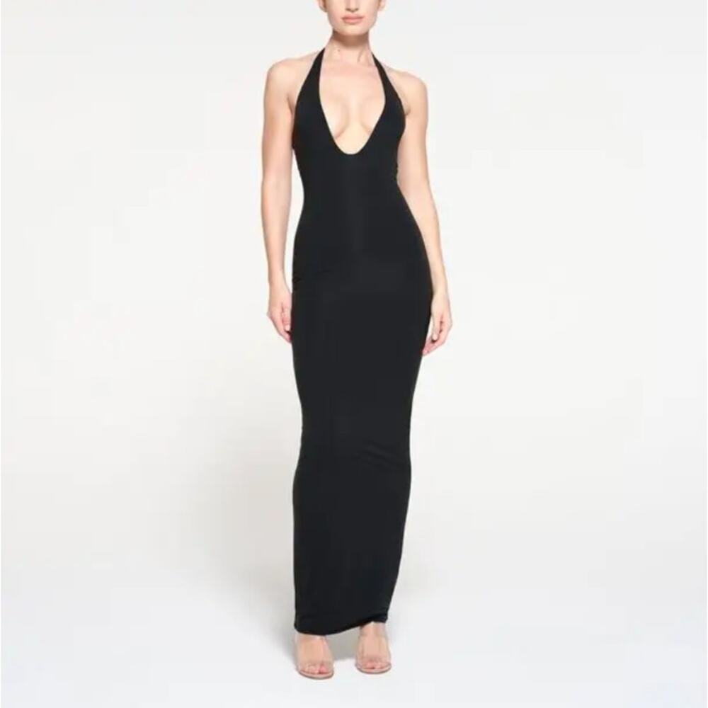 SKIMS Fits Everybody Convertible Halter Maxi Dress in Onyx Black, Size Small